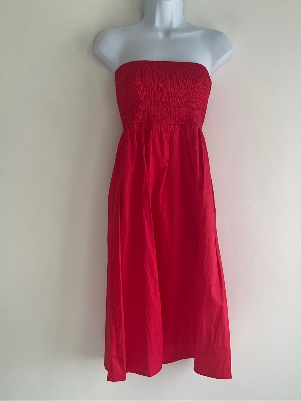 wild fable Strapless Smocked Midi Dress in Red